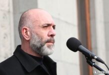 Սմբատ Հակոբյան. 614-ից միակ ՀՀՇ-ականը, ով 1991-ի օգոստոսի 27-ին դեմ քվեարկեց Տեր-Պետրոսյանի թեկնածությանը