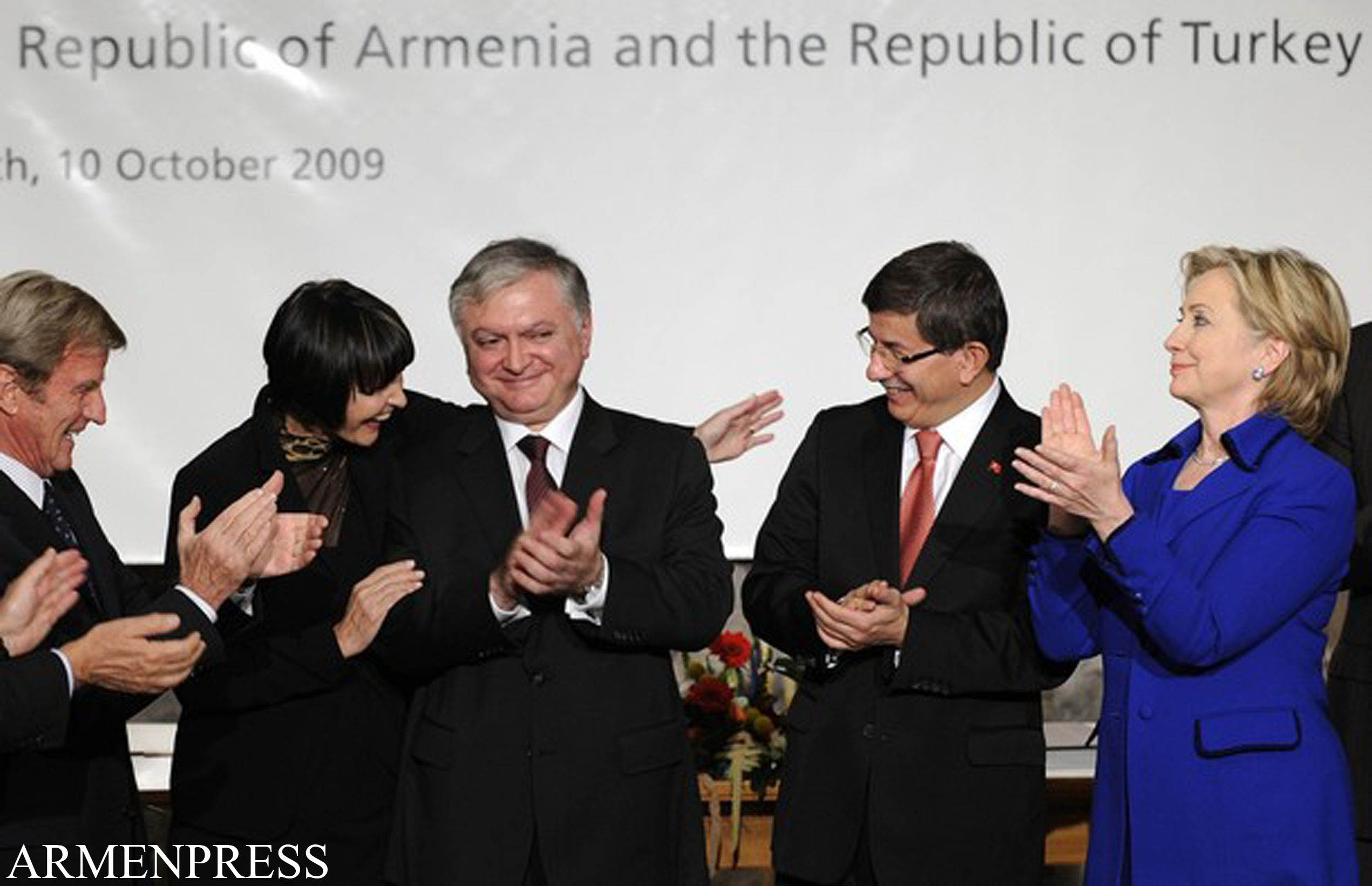 (L to R) French Foreign Minister Bernard
