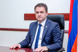 հայ